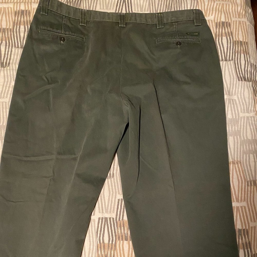 Men's Dockers Pleated Authentic Twill - Khakis, Casual, Olive Green, Size 42x30 - Picture 5 of 7